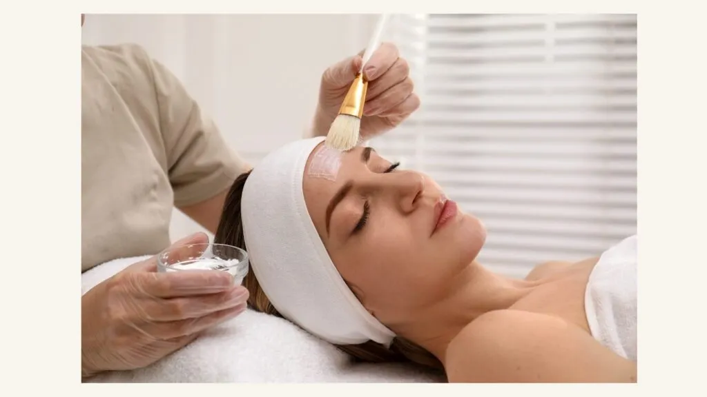 ケミカルピーリング施術イメージ